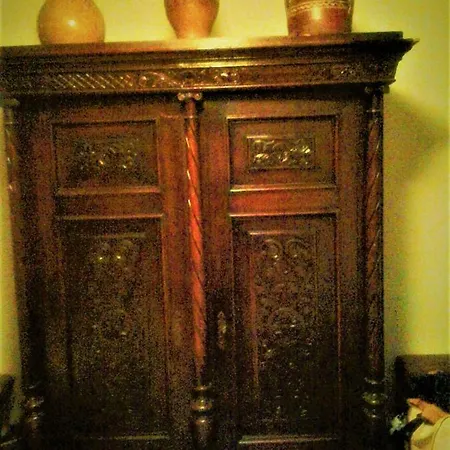 Guest house Leyla Castel 2*