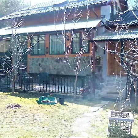 Guest house Leyla Castel 2*