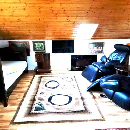 Guest house Leyla Castel 2*